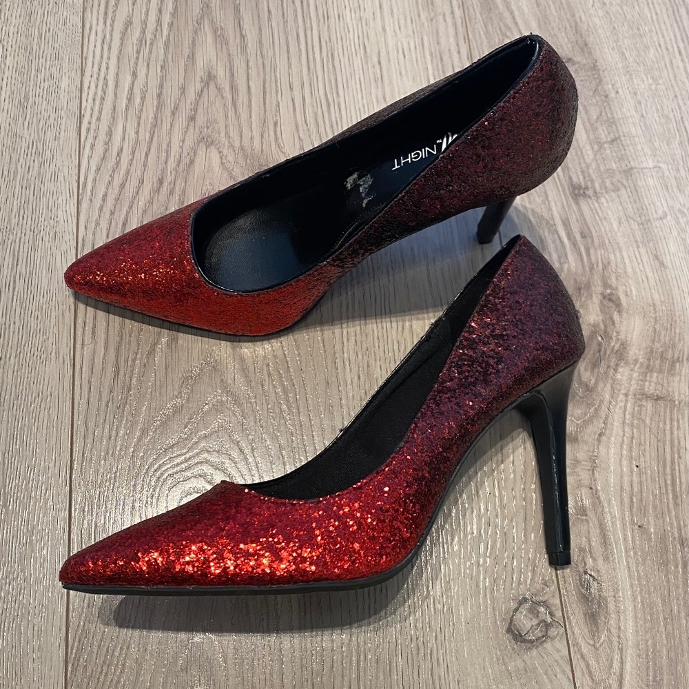 Sparkly red ombré Fioni high heels
